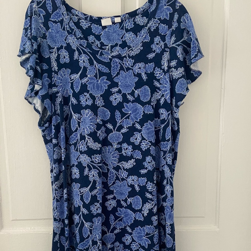 GAP Floral Blue Short Sleeve Dress with Flutter Sleeves Size is Large Tall